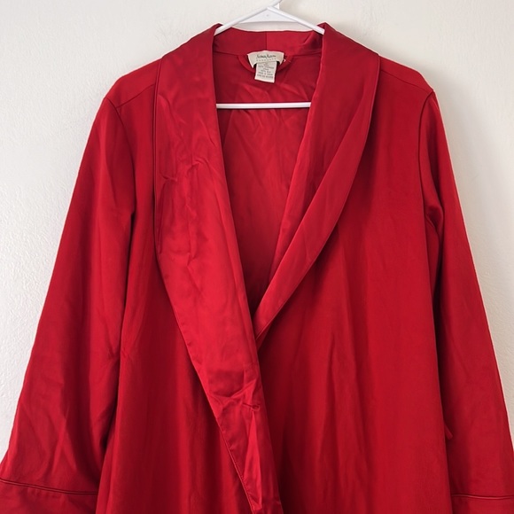 Neiman Marcus Cashmere Silk Robe Size Medium- Beautiful red - Picture 2 of 14